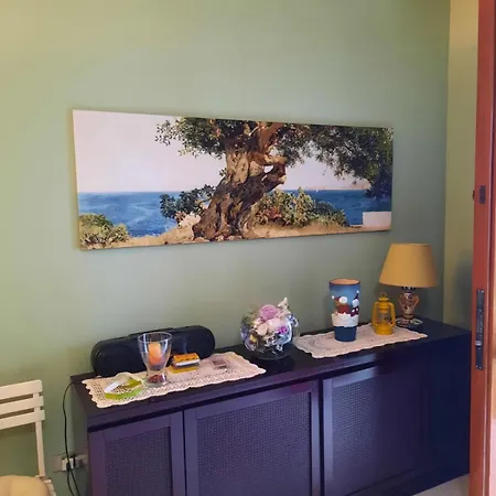 Casa Azzurra * 卡萨尔帕洛措